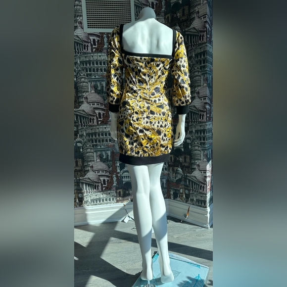 Moschino for H&M dress. - Picture 4 of 8